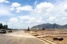 Điểm tin kế hoạch lựa chọn nhà thầu một số gói thầu lớn ngày 17/04