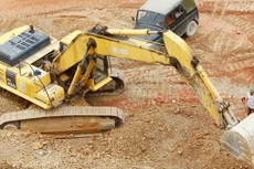 Nội dung chính của gói thầu bị kiến nghị là thi công san nền khu vực nhà máy chính và phụ trợ, thi công mương thoát nước mặt bằng… Ảnh: Tường Lâm