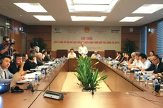 Nhiều ý kiến tại Hội thảo về dự án Luật PPP đề nghị phân định rạch ròi đâu là công, đâu là tư trong dự án PPP, vì tương ứng với đó sẽ kéo theo các cơ chế quản lý, giám sát khác nhau. Ảnh: Cao Dung