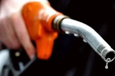 Giá dầu “phủ bóng đen” lên doanh nghiệp dầu khí