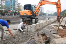 Năm 2018, cả nước có 32.949 dự án sử dụng vốn nhà nước khởi công mới, chiếm 58,2% số dự án thực hiện đầu tư. Ảnh: Nhã Chi