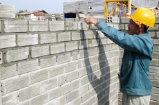 Nhiều địa phương cho rằng, tỷ lệ sử dụng vật liệu xây dựng không nung theo quy định là quá cao, khó triển khai trên thực tế