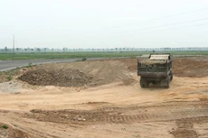 Gói thầu Xây lắp công trình có thời gian thực hiện hợp đồng là 26 tháng. Ảnh: Phú An