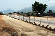 Thủ tướng quyết định điều chỉnh giảm 1.602,819 tỷ đồng kế hoạch vốn TPCP của các dự án cải tạo, nâng cấp Quốc lộ 1A và đường Hồ Chí Minh đoạn qua Tây Nguyên. Ảnh: Đinh Tùng