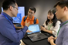 Hội thảo Giới thiệu giải pháp chuyển đổi số trong ngành tài chính - akaFintech thu hút sự quan tâm của các doanh nghiệp trong lĩnh ngân hàng, tài chính, bảo hiểm, công nghệ thông tin…