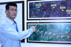 Kỹ sư Kim Do Gygoon giới thiệu công nghệ khoan hầm hiện đại, phức tạp được sử dụng trong thi công tuyến metro số 3