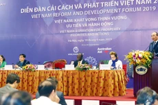 Thủ tướng Chính phủ Nguyễn Xuân Phúc phát biểu tại Diễn đàn Cải cách và Phát triển Việt Nam 2019. Ảnh: Lê Tiên