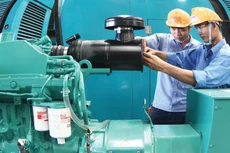 Hàng hóa sản xuất trong nước và đội ngũ kỹ sư, người lao động Việt Nam đã ghi danh trong nhiều gói thầu quốc tế. Ảnh: Lê Toàn