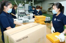 Không được ghi nhãn hàng hóa lưu thông trên thị trường Việt Nam bằng tiếng nước ngoài? Ảnh: Lê Tiên