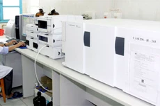 NAFI4 đang vận hành hệ thống sắc ký lỏng là thiết bị của hãng Waters nên đưa ra yêu cầu tương thích trong E-HSMT khi nâng cấp hệ thống này. Ảnh: NC st