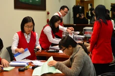 Cơ chế triển khai đấu giá cổ phần nhà nước tại doanh nghiệp vẫn còn bất cập. Ảnh: st