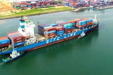 Xuất khẩu là một điểm sáng duy trì động lực tăng trưởng của Việt Nam. Ảnh: Lê Tiên