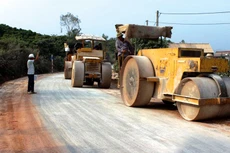 Từ tháng 9/2016 đến nay, Công ty CP Trường Hạnh được công bố trúng 23 gói thầu tại tỉnh Bắc Giang. Ảnh: Văn Thương