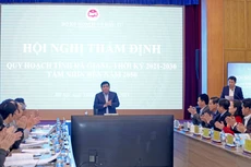 100% số phiếu đồng ý thông qua có chỉnh sửa, bổ sung đối với Quy hoạch tỉnh Hà Giang thời kỳ 2021 - 2030, tầm nhìn đến năm 2050. Ảnh: Đức Trung