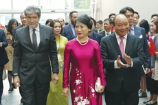 Thủ tướng Nguyễn Xuân Phúc và phu nhân thăm Trường Đại học Công nghệ Auckland, New Zealand - nơi có nhiều sinh viên Việt Nam đang theo học. Ảnh: Đà Trang