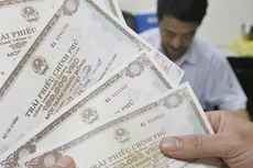 Lãi suất giảm, trái phiếu chính phủ vẫn đắt hàng