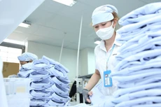 Thủ tướng Chính phủ đặt mục tiêu phấn đấu tăng trưởng năm 2018 trên mức Quốc hội đề ra. Ảnh: Lê Tiên