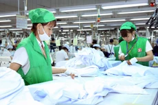 Động lực cho tăng trưởng năm 2018 sẽ tiếp tục đồng đều ở cả 3 lĩnh vực nông nghiệp, công nghiệp và dịch vụ. Ảnh: Lê Tiên