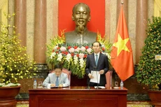 Chủ tịch nước đề nghị các Tham tán thương mại hỗ trợ doanh nghiệp tìm hiểu thông tin thị trường và kết nối với các đối tác sở tại. Ảnh: Nhàn Sáng