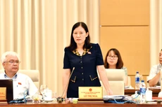 Chủ nhiệm Ủy ban Tư pháp Lê Thị Nga phát biểu tại Phiên họp. Ảnh: Lâm Hiền