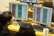 Tài khoản giao dịch chứng khoán của nhân viên ATSC không có tiền nhưng vẫn có thể đặt lệnh mua bán chứng khoán. Ảnh: Dũng Minh