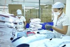 Xuất khẩu các mặt hàng dệt may sang thị trường Pháp rất thuận lợi. Ảnh: Lê Tiên