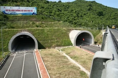 Việc thiếu tuân thủ hợp đồng tại các dự án PPP khiến doanh nghiệp phải đối mặt với nhiều rủi ro. Ảnh: Lê Tiên