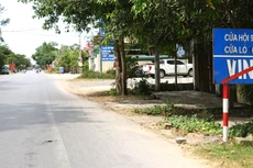 3 năm qua, Công ty TNHH Hòa Hiệp đã trúng nhiều gói thầu xây lắp trị giá từ hàng chục đến hàng trăm tỷ đồng tại Nghệ An, Hà Tĩnh. Ảnh: Lê Thắng