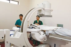 Công ty CP Tư vấn kỹ thuật thiết bị y tế Việt Nam đã tư vấn lựa chọn nhà thầu 5 gói thầu mua sắm thiết bị y tế cho Bệnh viện Đa khoa tỉnh Bình Dương. Ảnh: Trần Sơn