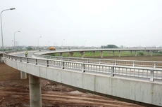 Giai đoạn 2016 - 2017, trong tổng chi ngân sách nhà nước, tỷ trọng chi đầu tư phát triển đạt 26 - 27%. Ảnh: Nhã Chi