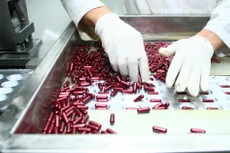 Giá thuốc giảm 21,1% thông qua đấu thầu thuốc tập trung quốc gia. Ảnh: Nhã Chi