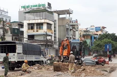 Hiện trường thi công dở dang đặt ra nghi vấn thi công trước mời thầu sau ở một số gói thầu do Ban QLDA công trình TP. Hạ Long mời thầu. Ảnh: Tường Lâm