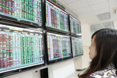 Thị trường chứng khoán thăng hoa đang giúp SAM kiếm tiền từ lĩnh vực này. Ảnh: Dũng Minh