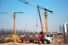 Quy định cấp chứng chỉ hành nghề hoạt động xây dựng mang tính hành chính, chưa phản ánh bản chất năng lực nhà thầu xây dựng. Ảnh: Lê Tiên