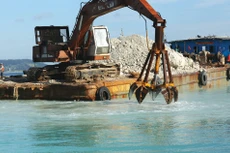 Dự án Cải tạo, nâng cấp luồng tàu vào cảng Nghi Sơn, Thanh Hóa có tổng mức đầu tư hơn 272 tỷ đồng. Ảnh: Hoài Tâm