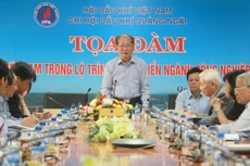 Chủ tịch Hội Dầu khí Việt Nam Ngô Thường San phát biểu tại buổi tọa đàm