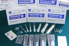 Cùng một loại vật tư y tế nhưng giá trúng thầu tại các cơ sở y tế và địa phương khác nhau có sự chênh lệch rất lớn, thậm chí có nơi giá chênh gấp đôi, gấp ba lần. Ảnh: Hoài Nhân