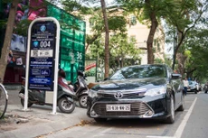 Iparking chính thức triển khai tại Hà Nội từ 1/7/2018 sẽ góp phần công khai, minh bạch các vị trí đỗ xe thông qua thiết bị di động. Ảnh: Bích Thảo