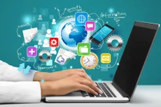 Dù thu hút nhiều DN tham gia, song tỷ trọng của thương mại điện tử trong tổng doanh số thị trường bán lẻ của Việt Nam mới chỉ chiếm 3,6%. Ảnh: Hoài Tâm St