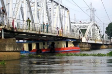 Dự án cầu đường sắt Bình Lợi và cải tạo luồng sôngSài Gòn sẽ hoàn thành vào cuối năm nay. Ảnh:An Nhơn.