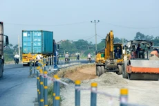 Việc sửa đổi Luật Giao thông đường bộ 2008 cần quy định rõ trách nhiệm của các bên trong bảo trì công trình đường bộ đầu tư theo hợp đồng BOT. Ảnh: Nhã Chi