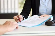 Căn cứ đánh giá báo cáo tài chính của nhà thầu