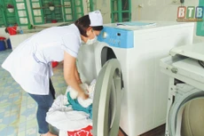 Hai nhà thầu (xếp thứ nhất và thứ 2) có văn bản từ chối ký kết và thương thảo hợp đồng dẫn tới bên mời thầu phải hủy thầu. Ảnh minh họa