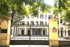 Trụ sở làm việc (cũ) của Tòa án nhân dân tỉnh Ninh Bình có địa thế đẹp, trung tâm TP. Ninh Bình