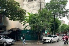 Lô đất B12 (vị trí lô góc, mặt đường Dương Khuê) với diện tích 44,5 m2 được bán với giá trúng đấu giá 364,3 triệu đồng/m2 (Ảnh: Lê Tiên)