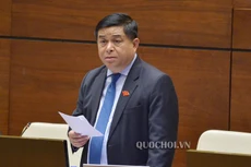 Bộ trưởng Bộ Kế hoạch và Đầu tư Nguyễn Chí Dũng tại Phiên thảo luận sáng ngày 31/5/2019