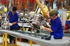 Sản xuất công nghiệp trong tháng 4/2020 ước tính giảm mạnh 10,5% do ảnh hưởng tiêu cực của dịch Covid-19