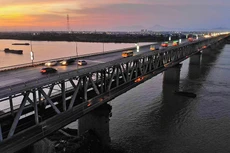 Từ 0 đến 4 giờ trong 3 ngày (26 - 28/8), các xe bị cấm chạy trên tầng 2 cầu Thăng Long