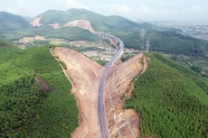 Cao tốc Cam Lộ - La Sơn là 1 trong 5 tuyến cao tốc có 2 làn xe sẽ được đầu tư mở rộng trước