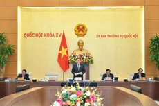 Chủ tịch Quốc hội Vương Đình Huệ phát biểu khai mạc phiên họp chuyên đề pháp luật tháng 4/2023.